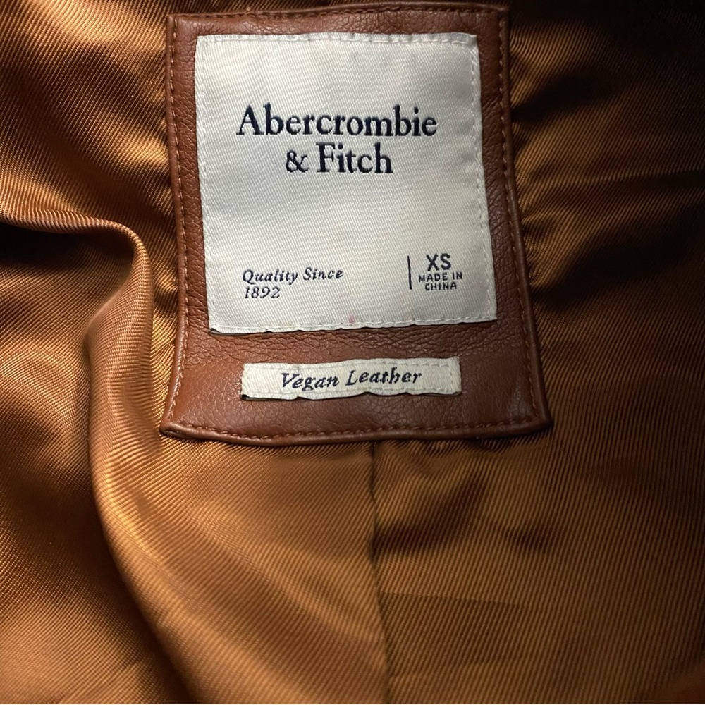Abercrombie & Fitch Faux Vegan Leather Button Up Jacket - Picture 2 of 10